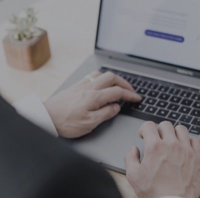 Financial Advisor 16